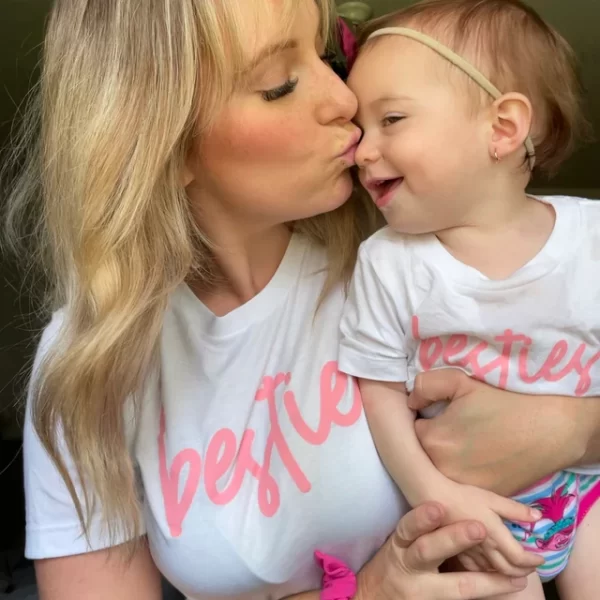 Polera Mamá e Hija Mejores Amigas "Besties" - Imagen 2