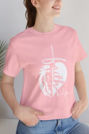 Polera Cristiana "Fe en el León de Juda"